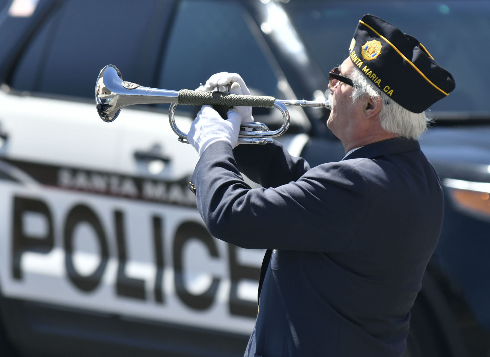 051618 Police memorial 15.jpg